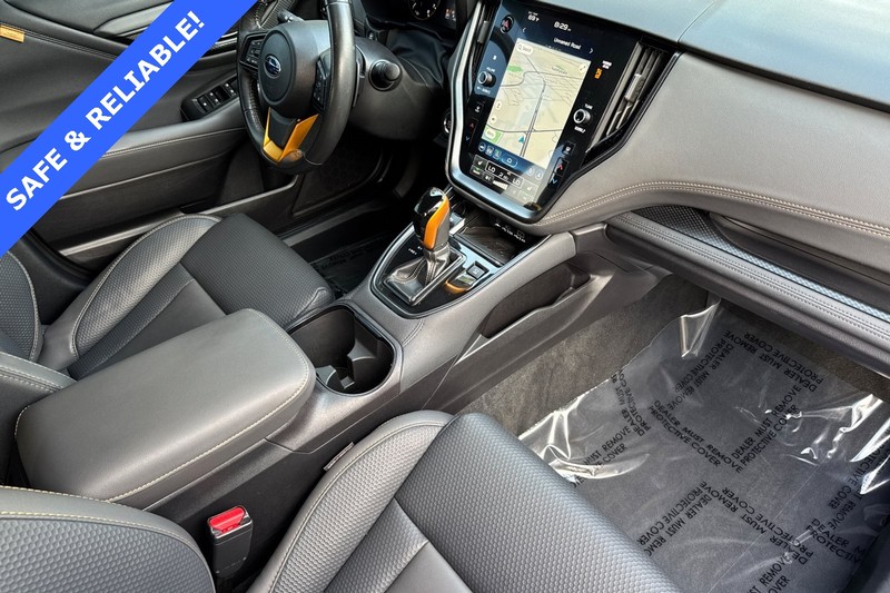Subaru Outback Vehicle Full-screen Gallery Image 15