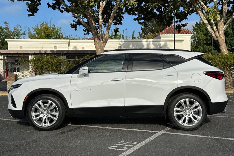 Chevrolet Blazer Vehicle Full-screen Gallery Image 07