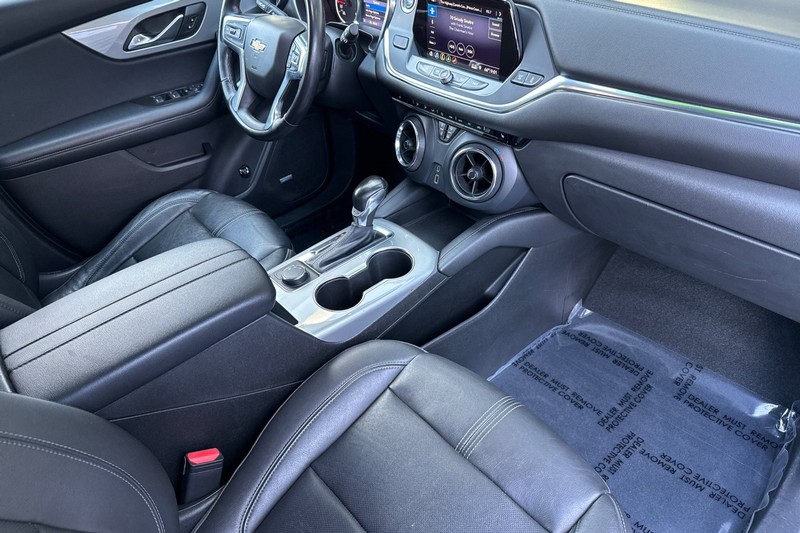 Chevrolet Blazer Vehicle Full-screen Gallery Image 15