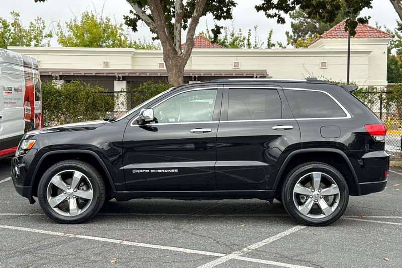 Jeep Grand Cherokee Vehicle Full-screen Gallery Image 07