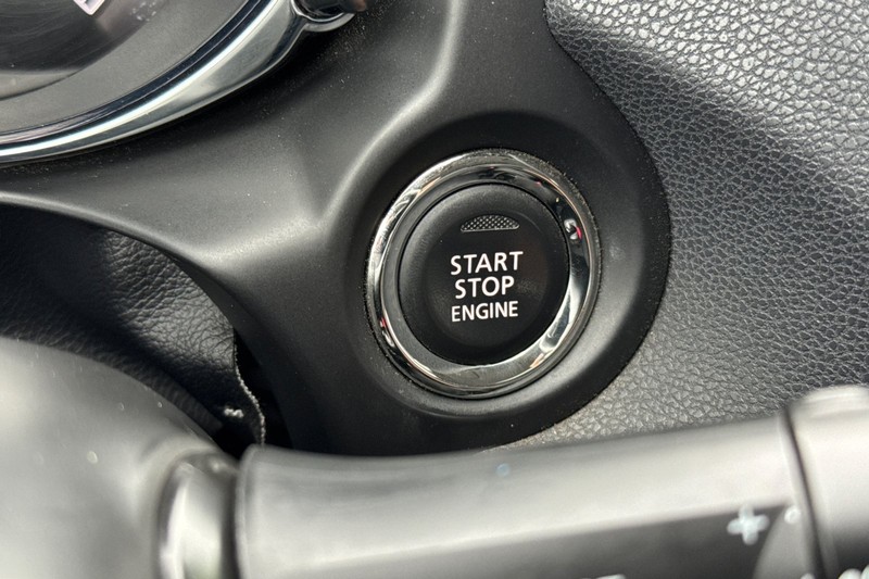 Mitsubishi Outlander Sport Vehicle Full-screen Gallery Image 20