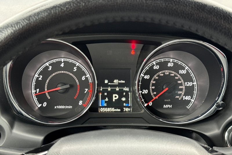 Mitsubishi Outlander Sport Vehicle Full-screen Gallery Image 22