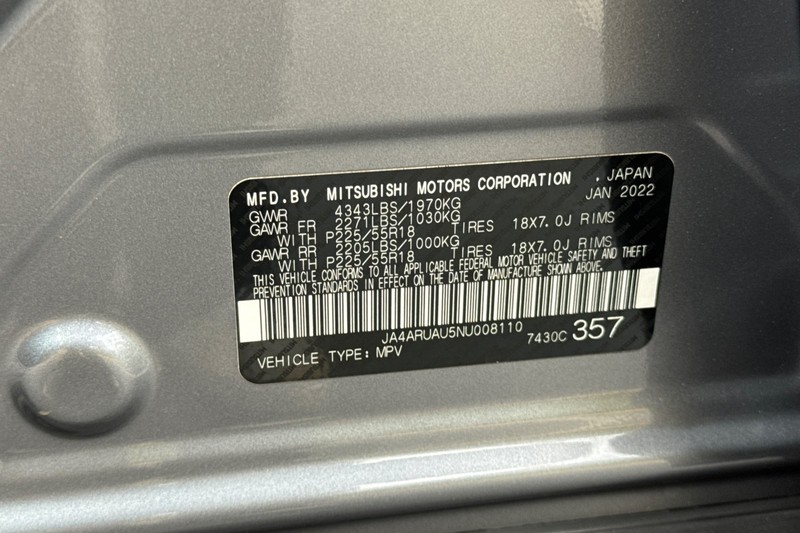 Mitsubishi Outlander Sport Vehicle Full-screen Gallery Image 25