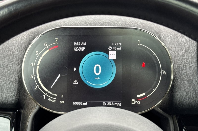 MINI Countryman Vehicle Full-screen Gallery Image 22