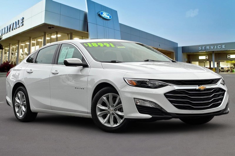 Chevrolet Malibu Vehicle Full-screen Gallery Image 02