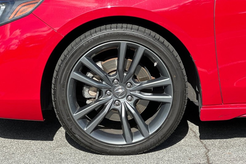 Acura TLX Vehicle Full-screen Gallery Image 26
