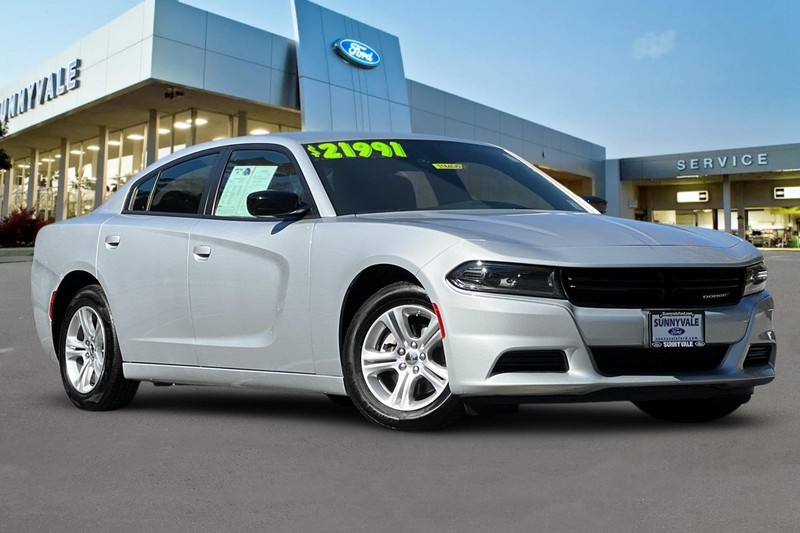 Dodge Charger Vehicle Full-screen Gallery Image 02