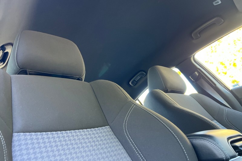 Dodge Charger Vehicle Full-screen Gallery Image 15