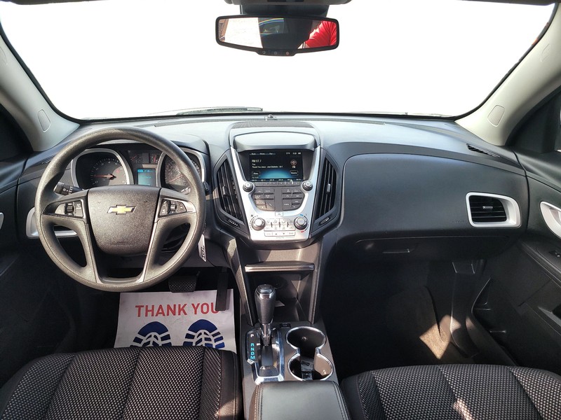 Chevrolet Equinox Vehicle Image 16