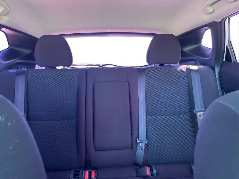 Nissan Rogue Sport Vehicle Full-screen Gallery Image 12