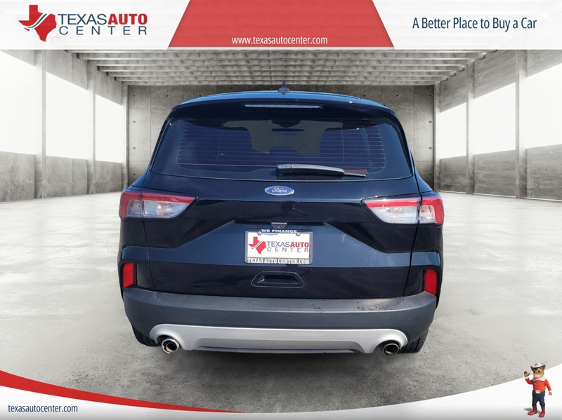 Ford Escape Vehicle Full-screen Gallery Image 6