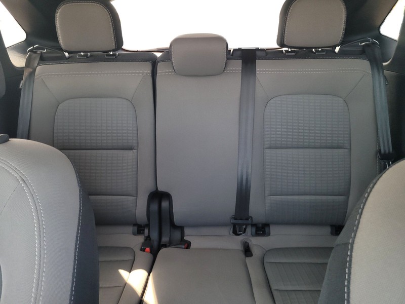 Ford Escape Vehicle Full-screen Gallery Image 13