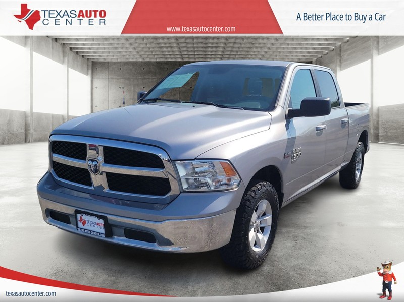 Ram 1500 Classic Vehicle Full-screen Gallery Image 2