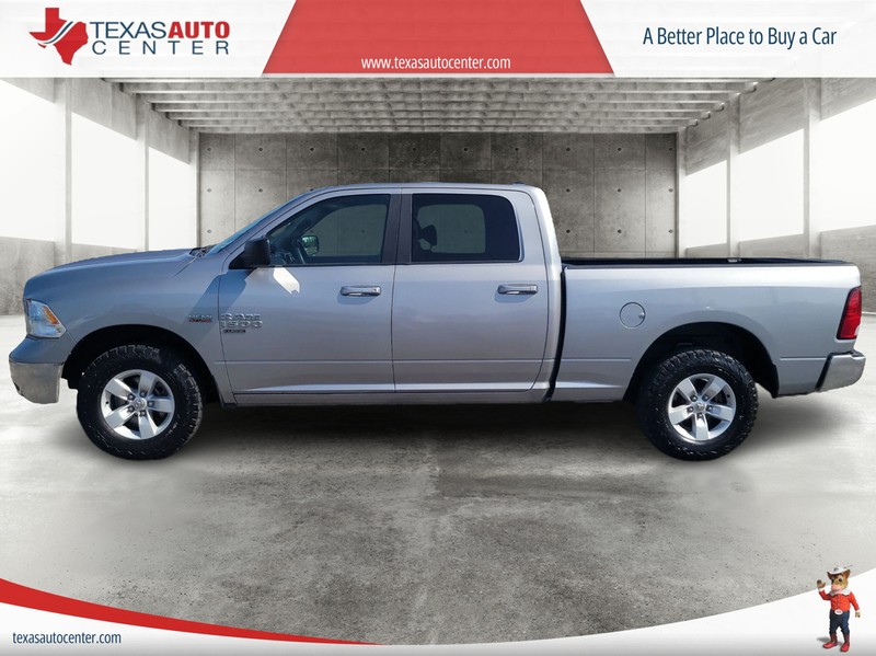 Ram 1500 Classic Vehicle Full-screen Gallery Image 5