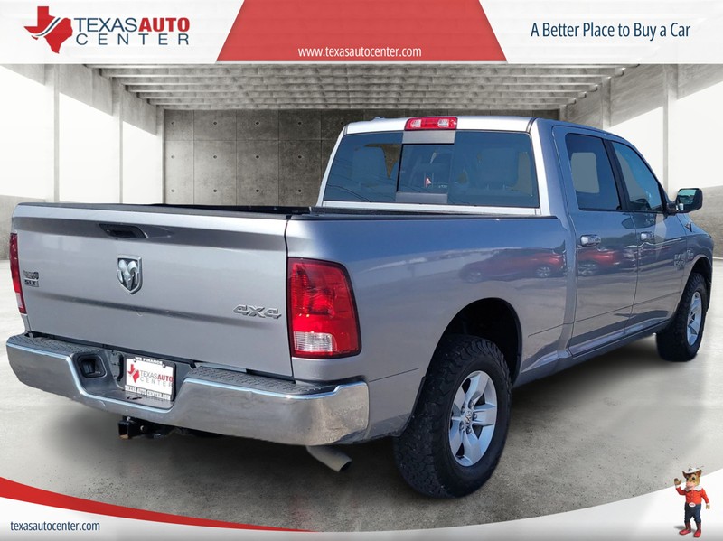 Ram 1500 Classic Vehicle Full-screen Gallery Image 7