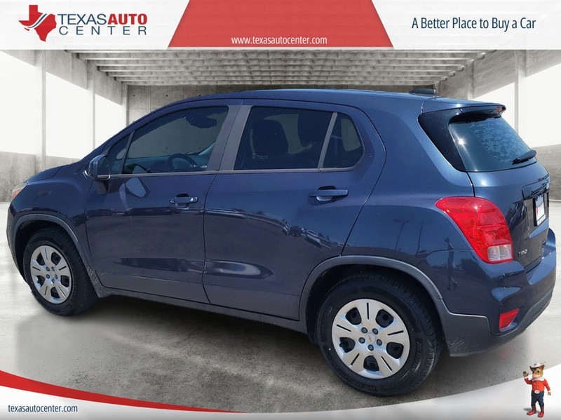 Chevrolet Trax Vehicle Full-screen Gallery Image 2