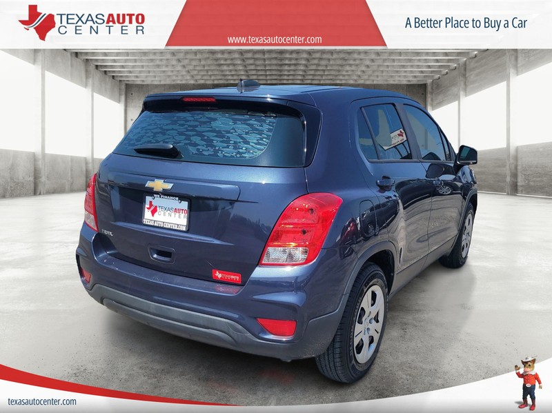Chevrolet Trax Vehicle Full-screen Gallery Image 6