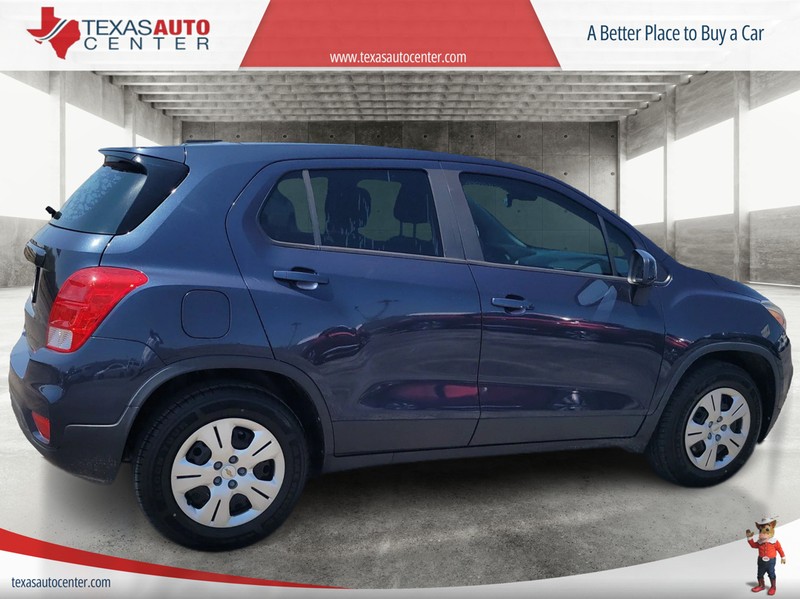 Chevrolet Trax Vehicle Full-screen Gallery Image 7