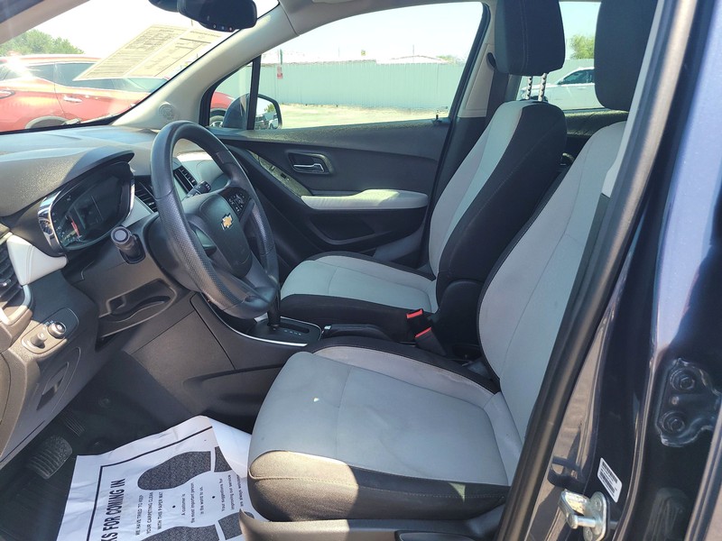 Chevrolet Trax Vehicle Full-screen Gallery Image 9