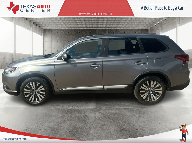 Mitsubishi Outlander Vehicle Full-screen Gallery Image 5