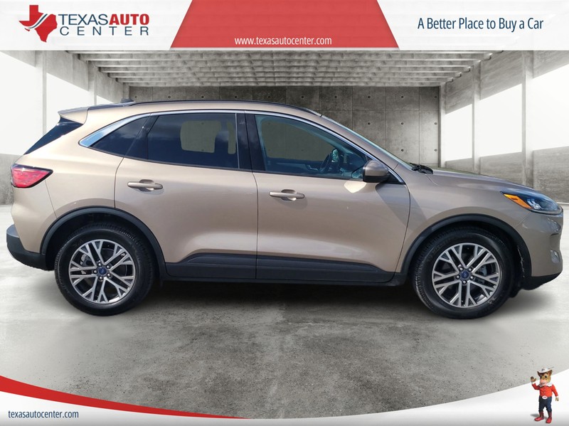 Ford Escape Vehicle Full-screen Gallery Image 4