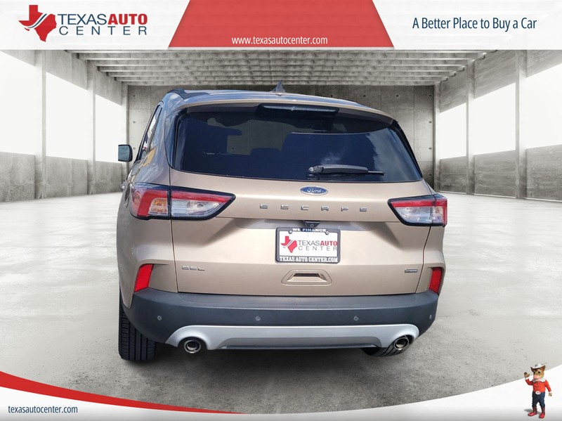 Ford Escape Vehicle Full-screen Gallery Image 6