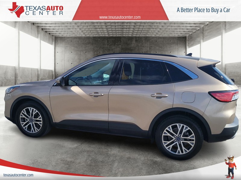 Ford Escape Vehicle Full-screen Gallery Image 8