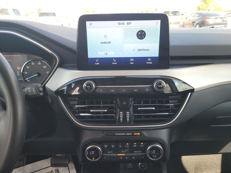 Ford Escape Vehicle Full-screen Gallery Image 12