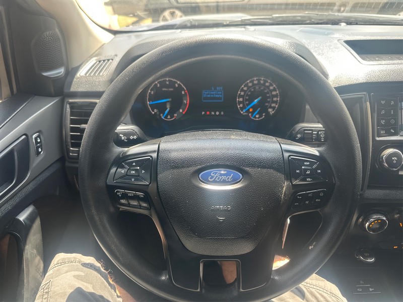 Ford Ranger Vehicle Full-screen Gallery Image 15