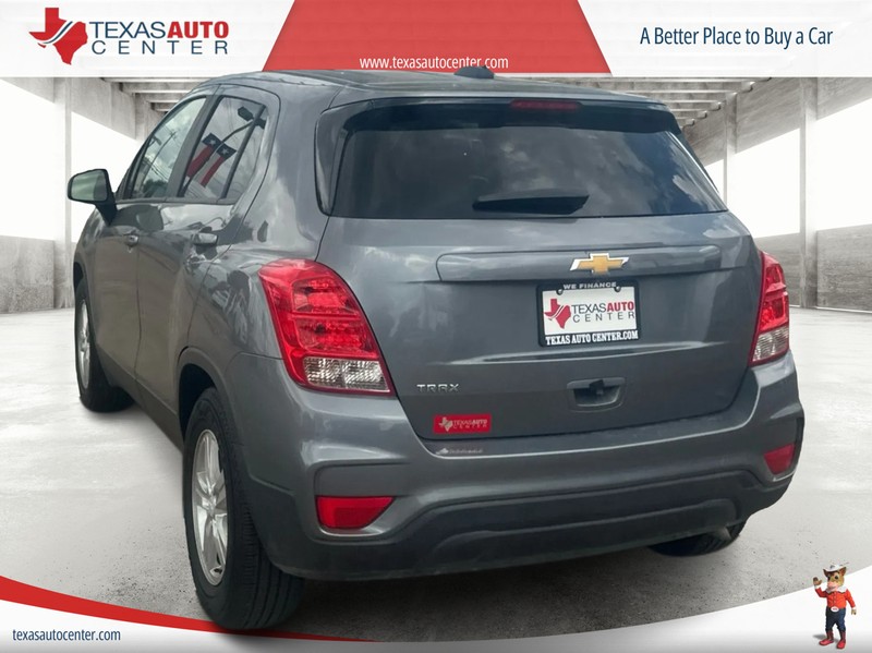 Chevrolet Trax Vehicle Full-screen Gallery Image 8