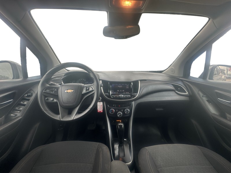 Chevrolet Trax Vehicle Full-screen Gallery Image 16