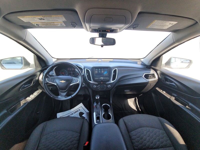 Chevrolet Equinox Vehicle Full-screen Gallery Image 15
