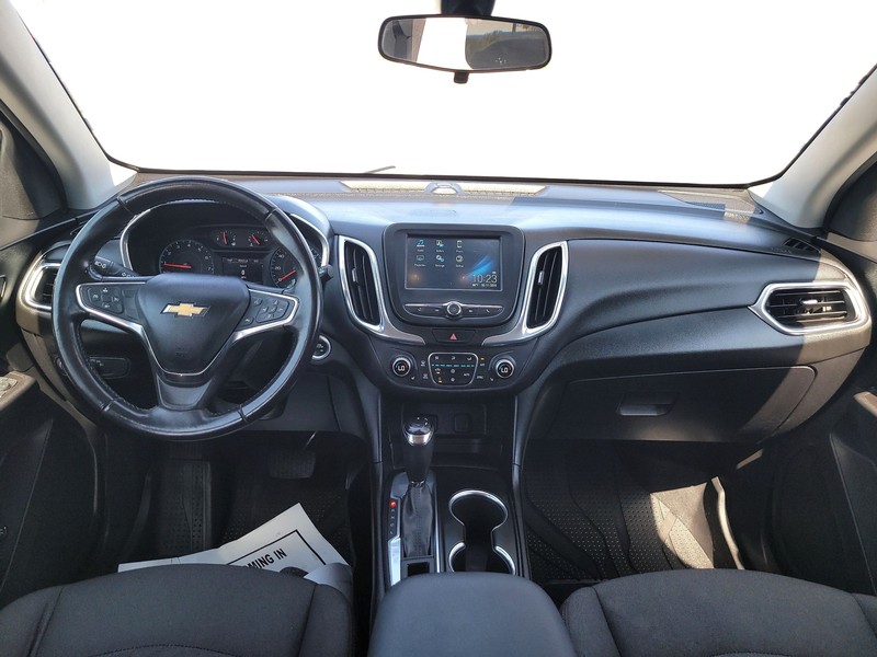 Chevrolet Equinox Vehicle Full-screen Gallery Image 16