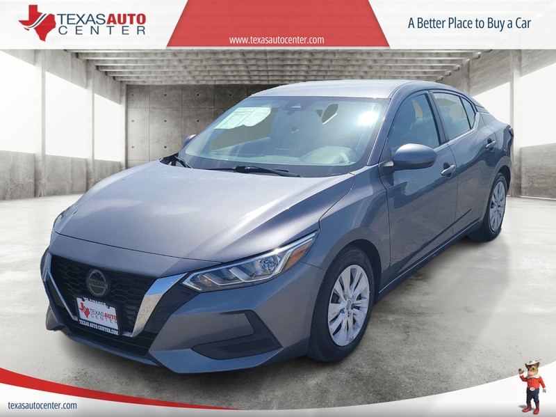 Nissan Sentra Vehicle Full-screen Gallery Image 2