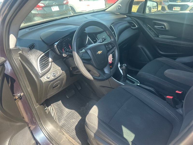 Chevrolet Trax Vehicle Full-screen Gallery Image 9