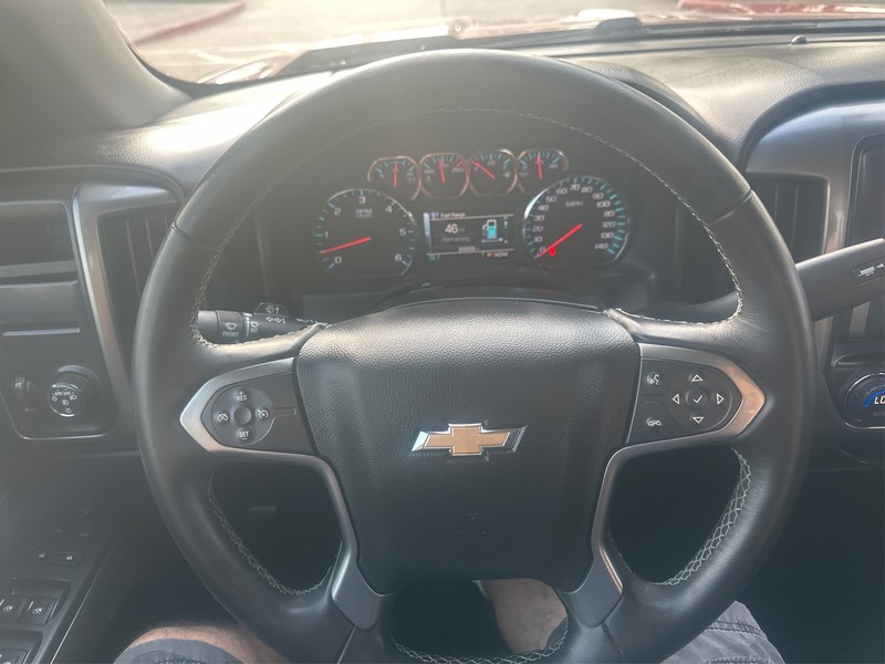 Chevrolet Silverado 1500 Vehicle Full-screen Gallery Image 14