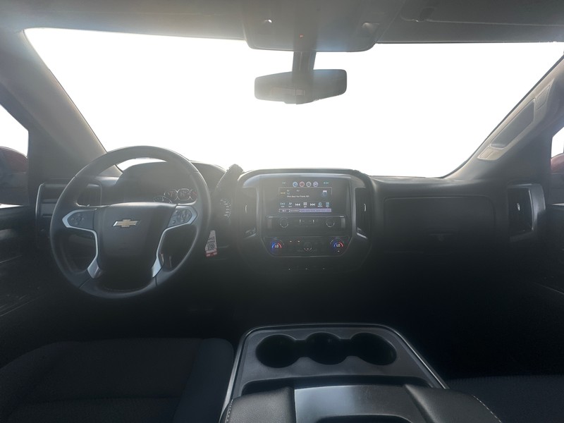 Chevrolet Silverado 1500 Vehicle Full-screen Gallery Image 15