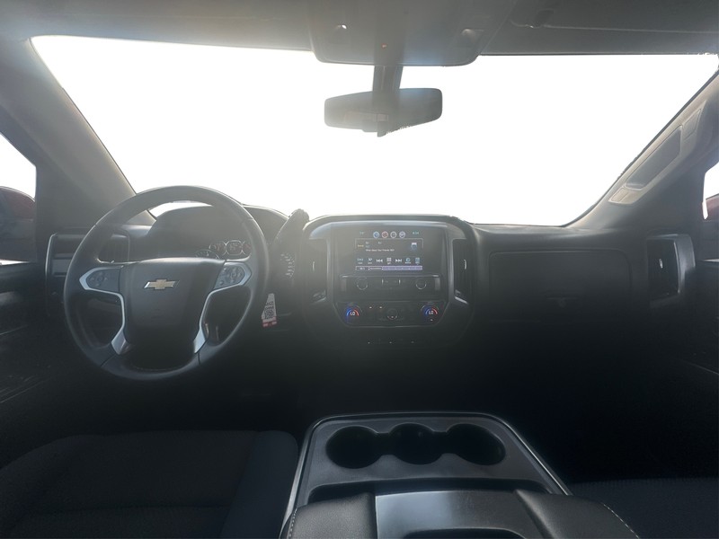 Chevrolet Silverado 1500 Vehicle Full-screen Gallery Image 16