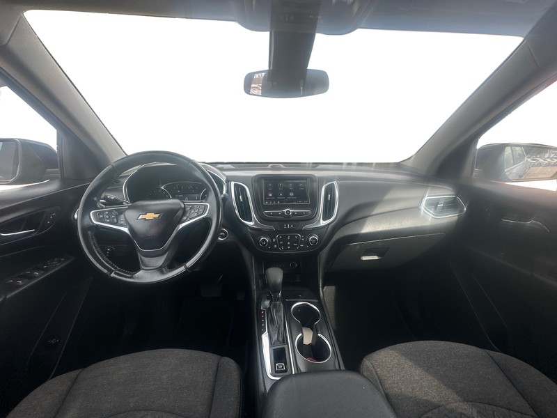Chevrolet Equinox Vehicle Full-screen Gallery Image 15