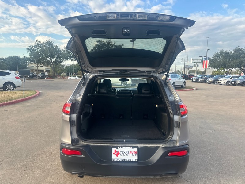 Jeep Cherokee Vehicle Full-screen Gallery Image 10