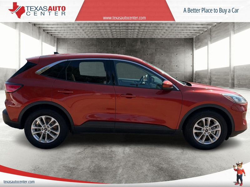 Ford Escape Vehicle Full-screen Gallery Image 4