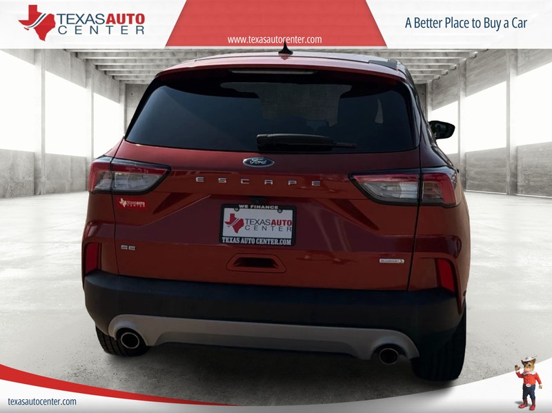 Ford Escape Vehicle Full-screen Gallery Image 6