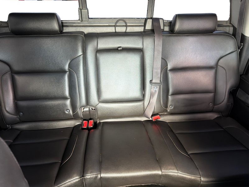 Chevrolet Silverado 1500 Vehicle Full-screen Gallery Image 13