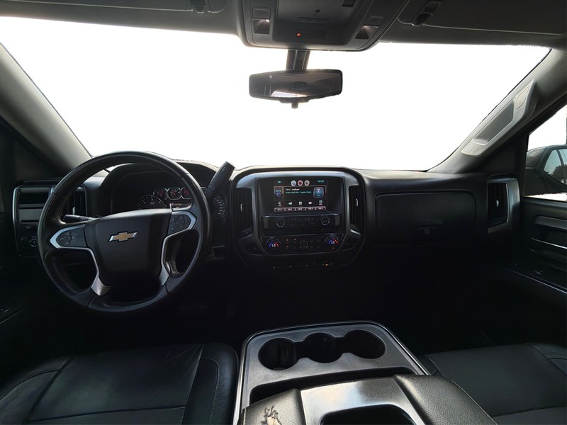 Chevrolet Silverado 1500 Vehicle Full-screen Gallery Image 16