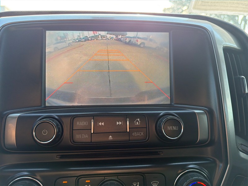 Chevrolet Silverado 1500 Vehicle Full-screen Gallery Image 17