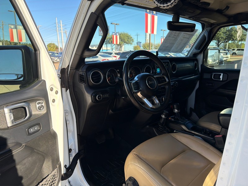 Jeep Wrangler Unlimited Vehicle Full-screen Gallery Image 9