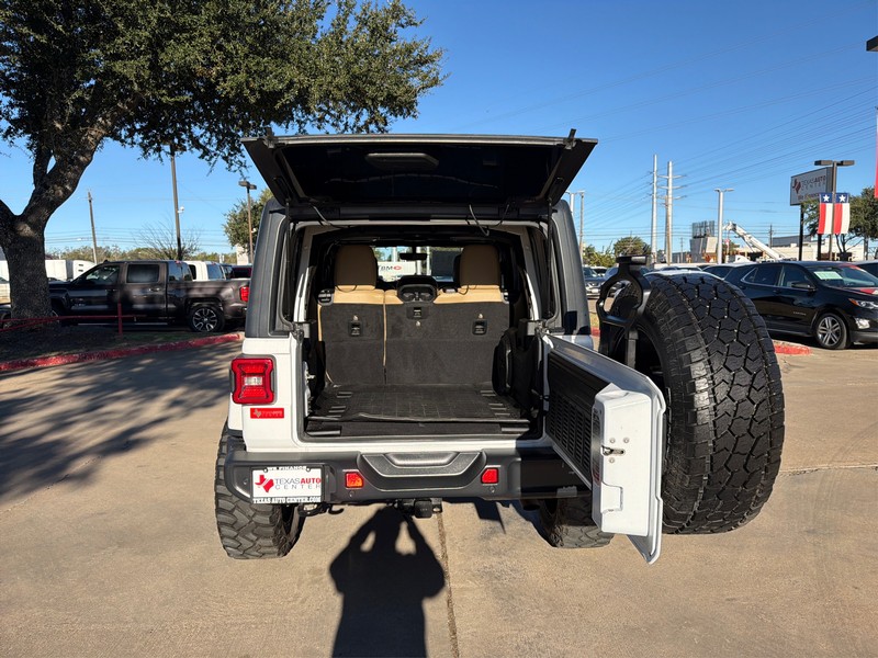 Jeep Wrangler Unlimited Vehicle Full-screen Gallery Image 11