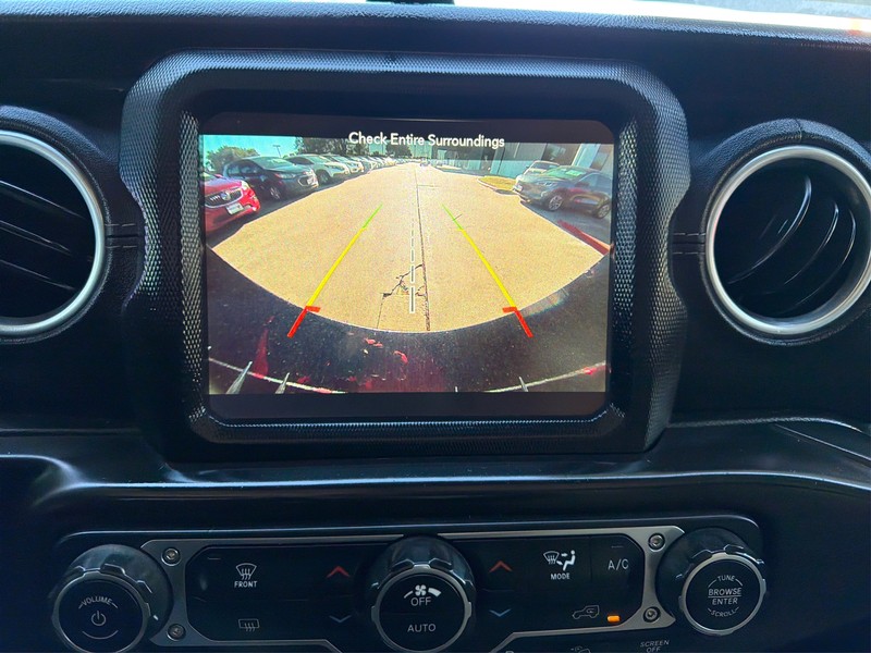 Jeep Wrangler Unlimited Vehicle Full-screen Gallery Image 18