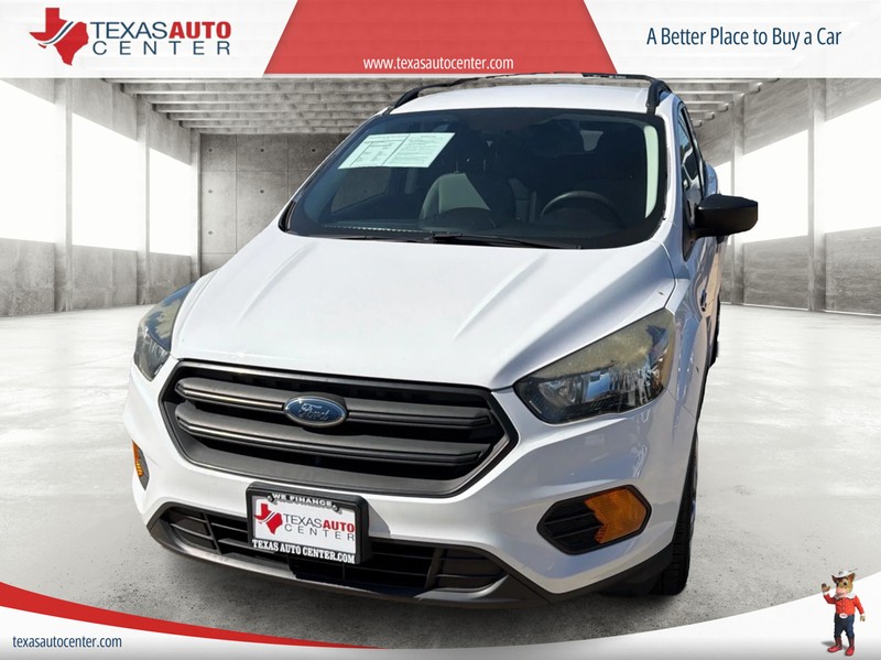 Ford Escape Vehicle Full-screen Gallery Image 3