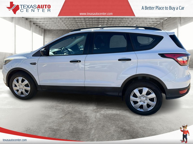 Ford Escape Vehicle Full-screen Gallery Image 5